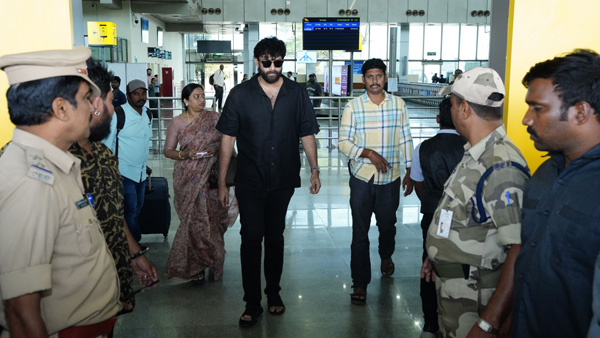 Telugu Hero Varun Tej gets grand Welcome at Pawan Kalyan s Pithapuram Constency