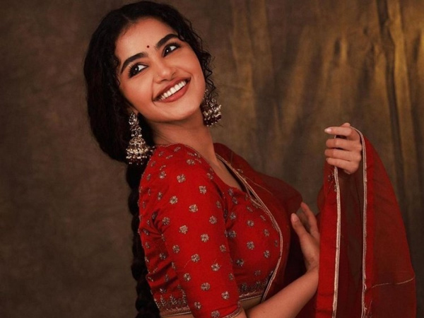 Heroine Anupama Parameswaran Doubles remuneration After Tillu Square s Success