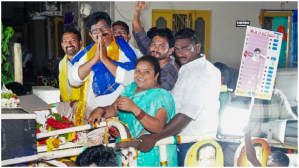 kumari aunty campaign in gudivada for tdp candidate venigandla ramu and praises him kumari aunty campaign in gudivada for tdp candidate venigandla ramu and praises him