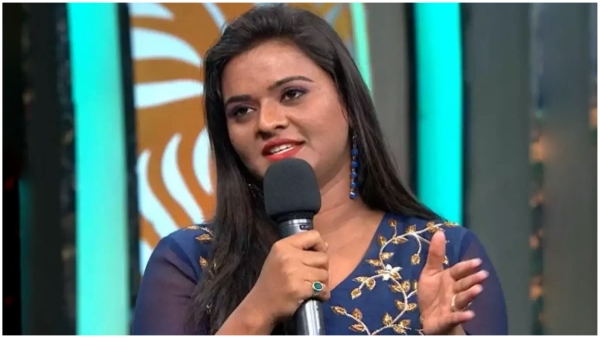 Jabardasth Rohini Sensational Comments on Her Personal Life Check Details