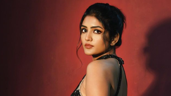 actress eesha rebba sensational comments on heroines cosmetic and plastic surgeries