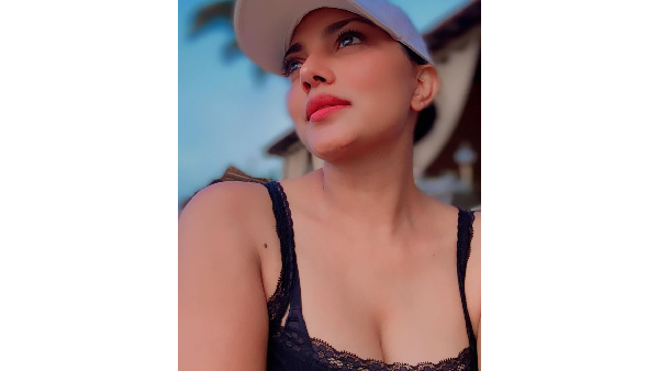 Bigg Boss Fame Lahari Shari Looking Fabulous In Latest Photos