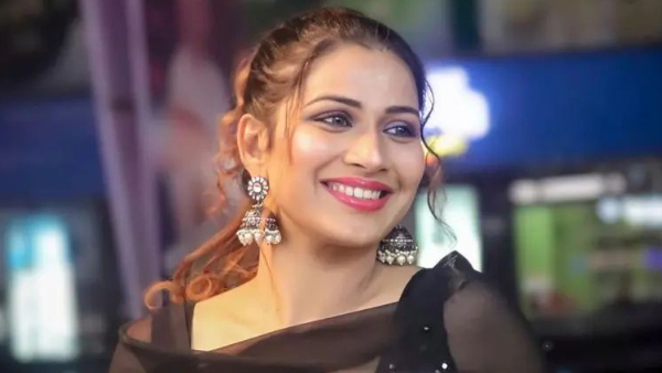 Bigg Boss Fame Inaya Sultana Looking Attractive In Latest Photos Bigg Boss Fame Inaya Sultana Looking Attractive In Latest Photos