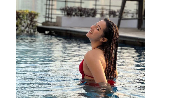 Heroine Catherine Tresa Latest Glamorous Photos Viral In Internet