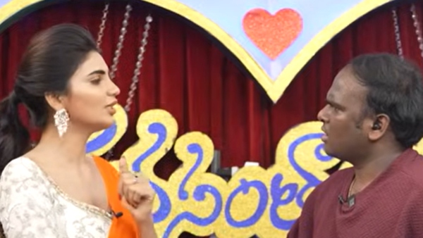 jabardasth varsha insulted immanuel at manasantha nuvve comedy show stage Promo Goes Viral