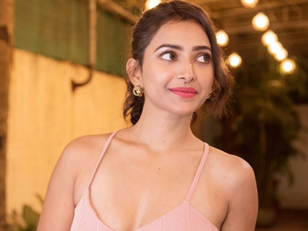 Heroine Shweta Basu Prasad Latest Beautiful Photos Viral