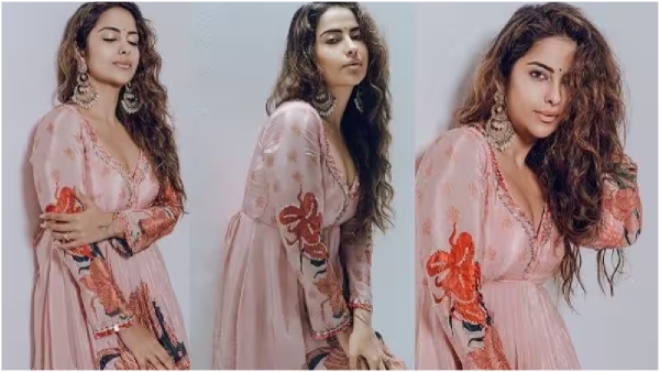 Heroine Avika Gor Interesting Comments On Romantic Scenes in Movie Shoots Heroine Avika Gor Interesting Comments On Romantic Scenes in Movie Shoots