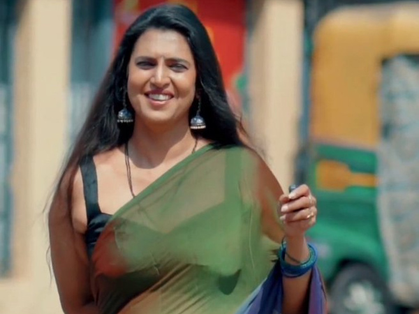 Intinti Gruhalakshmi Fame Kasthuri Shankar Looks Stunning In Latest Photos Intinti Gruhalakshmi Fame Kasthuri Shankar Looks Stunning In Latest Photos