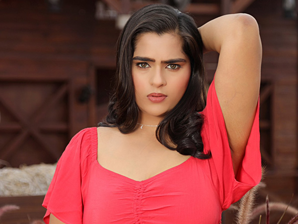 Kavya Kalyan got chance as heroine in Sai Tej movie Kavya Kalyan got chance as heroine in Sai Tej movie