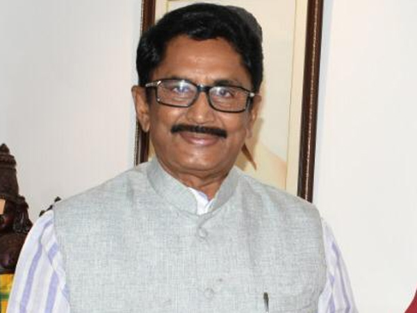 Actor Murali Mohan made shocking Comments YS Jagan Behavior With YCP MLAs
