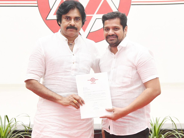 is producer bunny vasu reason for Allu Arjun Campaigns For YSRCP