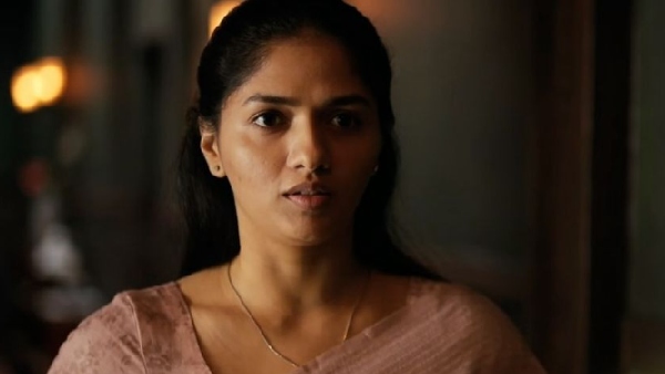 Actress Sunaina shares engagement photos