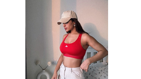 Young Actress Ruhani Sharma Latest Beautiful Photos Viral In Internet