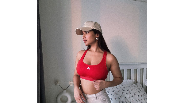 Young Actress Ruhani Sharma Latest Beautiful Photos Viral In Internet