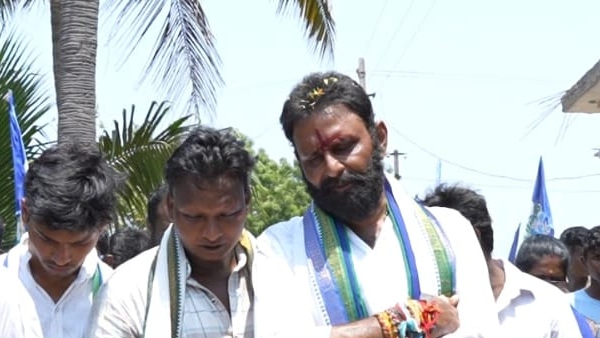 Tollywood Producers Kodali Nani and Vallabhaneni Vamsi Mohan Left From Counting Rooms