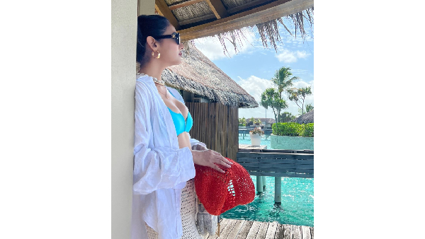 Actress Sonal Chauhan Looking Gorgeous In Latest Photos Actress Sonal Chauhan Looking Gorgeous In Latest Photos