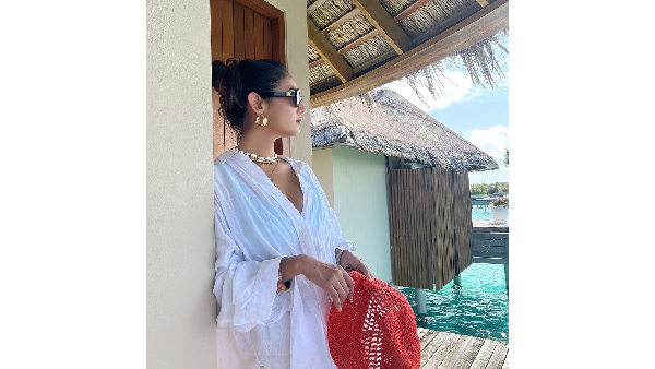 Actress Sonal Chauhan Looking Gorgeous In Latest Photos Actress Sonal Chauhan Looking Gorgeous In Latest Photos