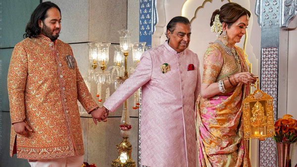 Reason behind Why Taapsee Pannu away from Anant Ambani and Radhika Marchant Wedding in Mumbai Reason behind Why Taapsee Pannu away from Anant Ambani and Radhika Marchant Wedding in Mumbai