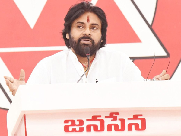 Pawan Kalyan Sensational Speech about Hereditary and Legacy politics at Jana Sena Meeting