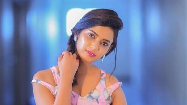 Ariyana Glory Nice Looking Photos Shakes Internet