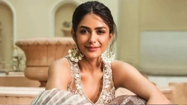 Is mrunal thakur keeping away from tollywood Here is the reason