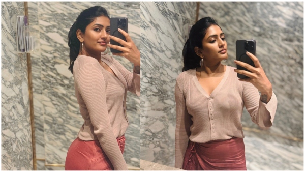 eesha rebba selfie pics with mirror goes viral in social media