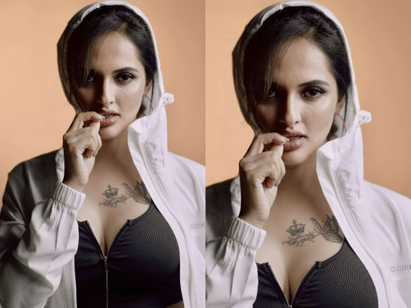 Guppedantha Manasu Fame Jyothi Rai Shares Stunning Photos In Instagram