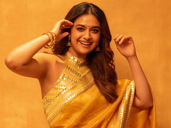 Star Heroine Keerthy Suresh Latest Saree Photos Gone Viral In Internet