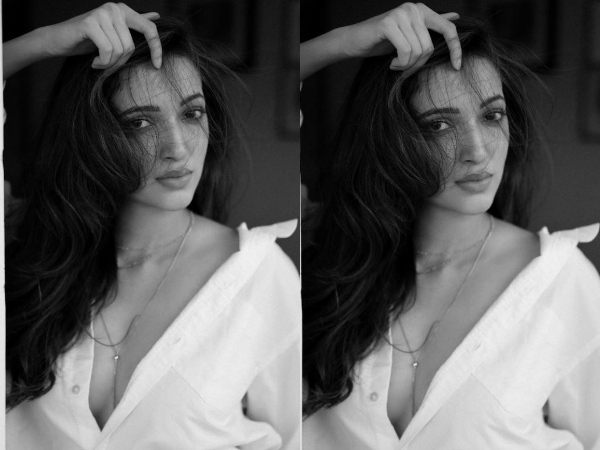 Tollywood Sensational Heroine Neha Shetty Recent Beautiful Photos Viral