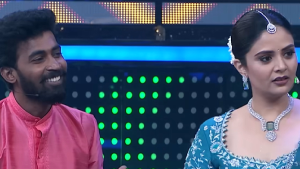 Anchor Sreemukhi Sensational Comments on Amardeep Chowdary and Tejaswini Gowda