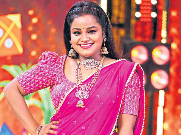 Tollywood Hero Jabardasth Pavitra and Potti Naresh Likely Entry To Bigg Boss Telugu 8 Show Tollywood Hero Jabardasth Pavitra and Potti Naresh Likely Entry To Bigg Boss Telugu 8 Show