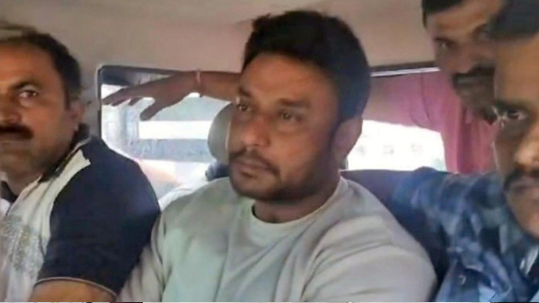 Renukaswamy Murder Case Accused Kannada Actor Darshan Thoogudeepa Shows Middle Finger To Media Video goes viral