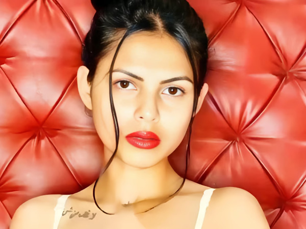 Bangladeshi adult heroine Rhea Aravinda Barde has been arrested by the Mumbai police Bangladeshi adult heroine Rhea Aravinda Barde has been arrested by the Mumbai police