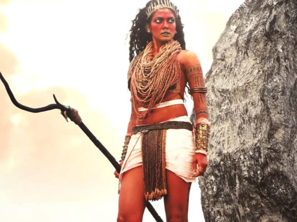 Malavika Mohanan grabs offer of rashmika mandanna who was first choice for Vikram s thangalaan