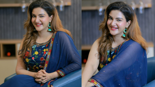 Actress honey rose latest kissing Video goes trending on Instagram here s the details Actress honey rose latest kissing Video goes trending on Instagram here s the details