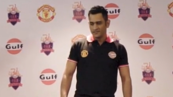 ms dhoni massive remuneration for 8 hrs shoot is bigger than indian star heroes