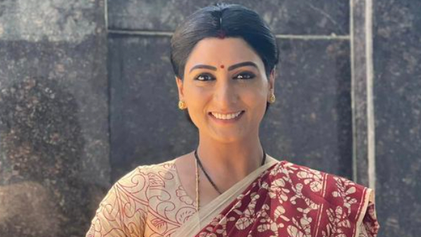 senior actress mani Chandana made sensational comments on director teja here s the details senior actress mani Chandana made sensational comments on director teja here s the details