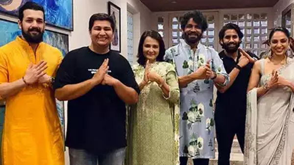 Sobhita Dhulipala and Naga Chaitanya celebrated Diwali together with Nagarjuna Amala Akkineni and Akhil Akkineni photo viral