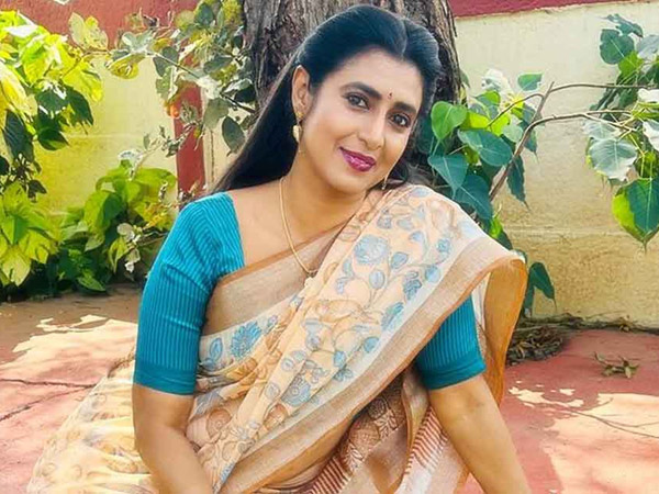 Actress Kasthuri Shankar was arrested in Gachibowli hyderabad by Chennai police Actress Kasthuri Shankar was arrested in Gachibowli hyderabad by Chennai police