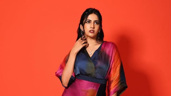 Niharika Konidela PhotoShoot With multiple color saree Her latest photos here Niharika Konidela PhotoShoot With multiple color saree Her latest photos here