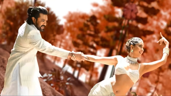 Ram Charan and Kiara Advani s Game Changer movie makers added Naanaa Hyraanaa song in theaters from today