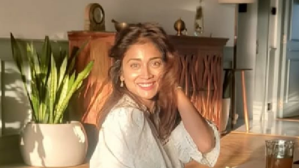 Actress Shriya Saran latest Bikini hot photoshoot goes viral