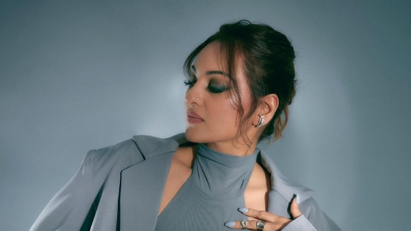 netizens trollings on sonakshi sinha for her double standards in festivals