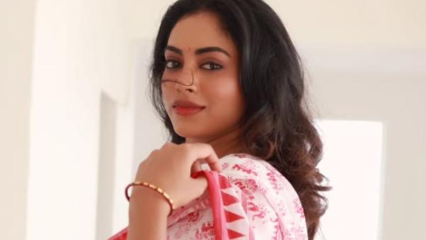 Kamakshi Bhaskarla PhotoShoot with saree Her latest photos here