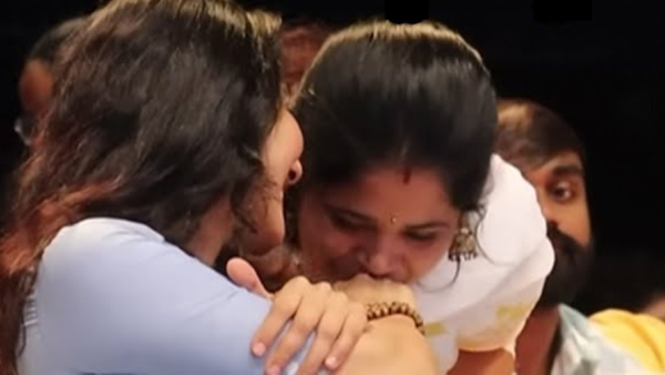 The Fan kissed Sai Pallavi in front of Audience Heroine Shocking Reaction