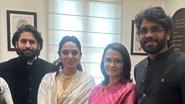 Nagarjuna Meets PM Modi Tollywood Actors Family Attends Meeting Nagarjuna Meets PM Modi Tollywood Actors Family Attends Meeting