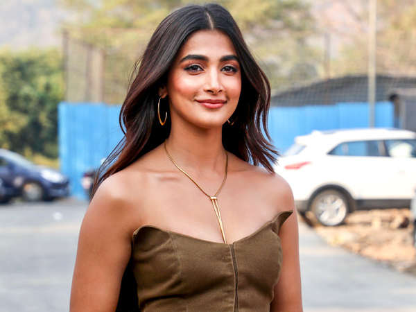 Deva Fame Actress Pooja Hegde Loses Control At Interviewer s Repeated Question on star heroes