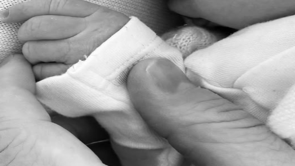 Amy Jackson shares First photo of second Baby Boy Picture goes viral on Instagram