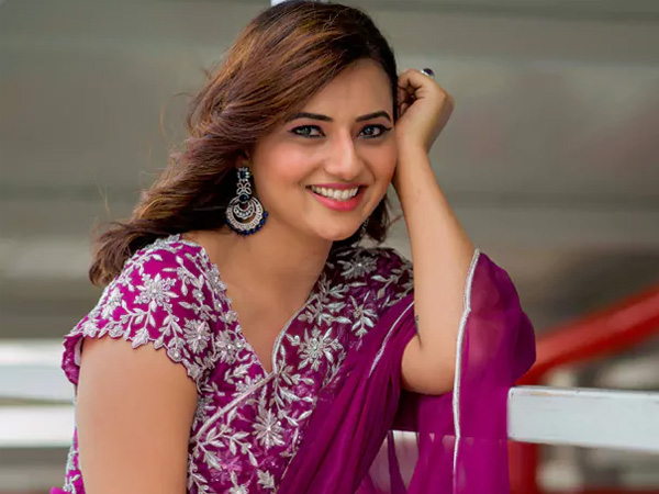 Actress Isha Chawla Coming back to Tollywood After 10 Years With Megastar Movie Which Movie