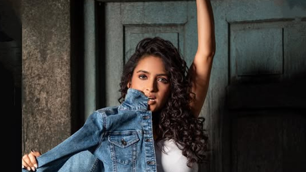 bigg boss contestant Rathika Rose stunning photoshoot goes viral